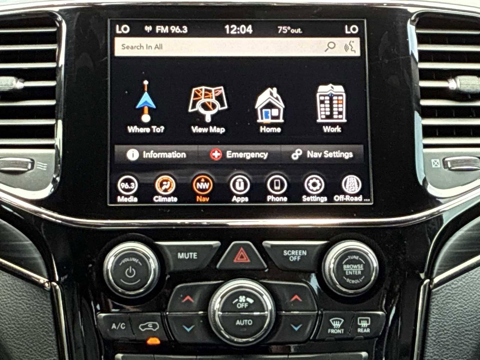 Certified 2020 Jeep Grand Cherokee Limited X AWD/4WD image 20