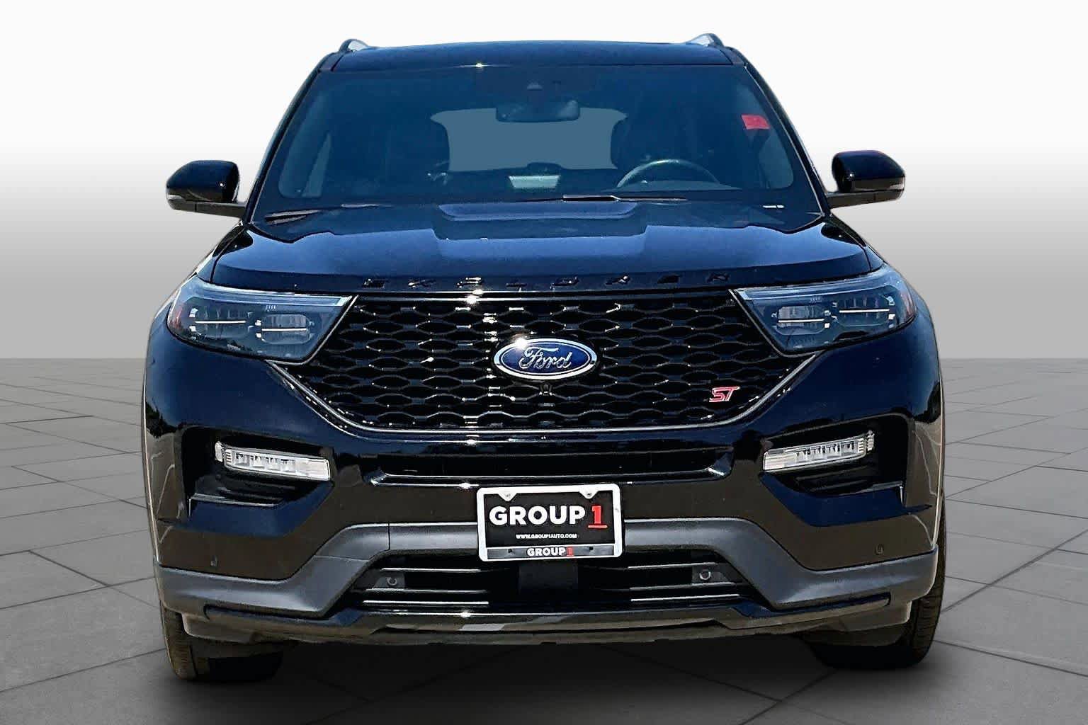 Used 2020 Ford Explorer ST w/ Premium Technology Package AWD/4WD image 4