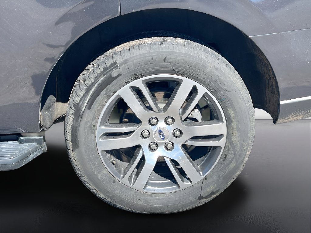 Used 2024 Ford Expedition Limited AWD/4WD image 32