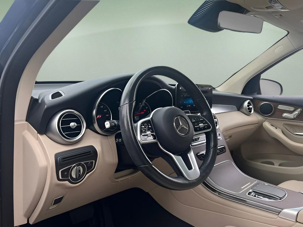 Used 2022 Mercedes-Benz GLC 300 4MATIC image 16