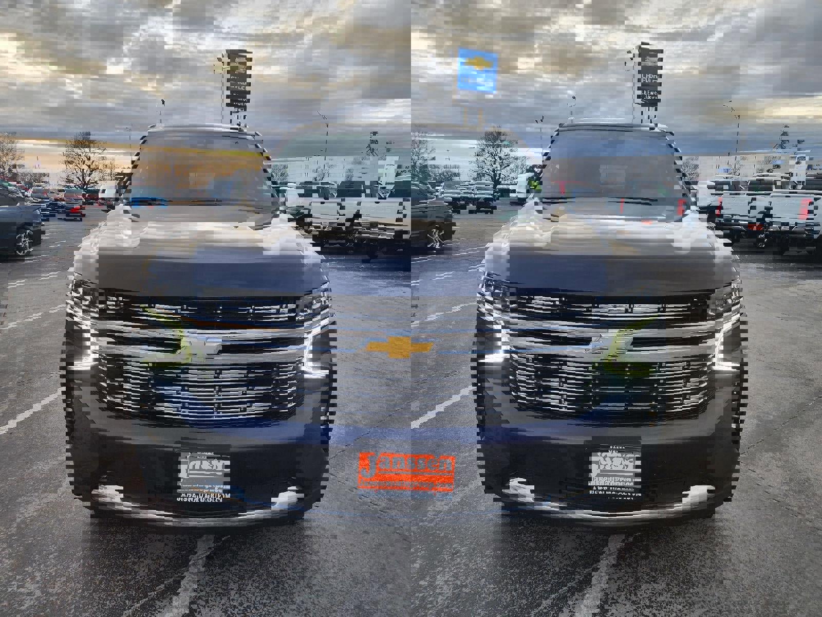 Used 2024 Chevrolet Tahoe Premier image 2