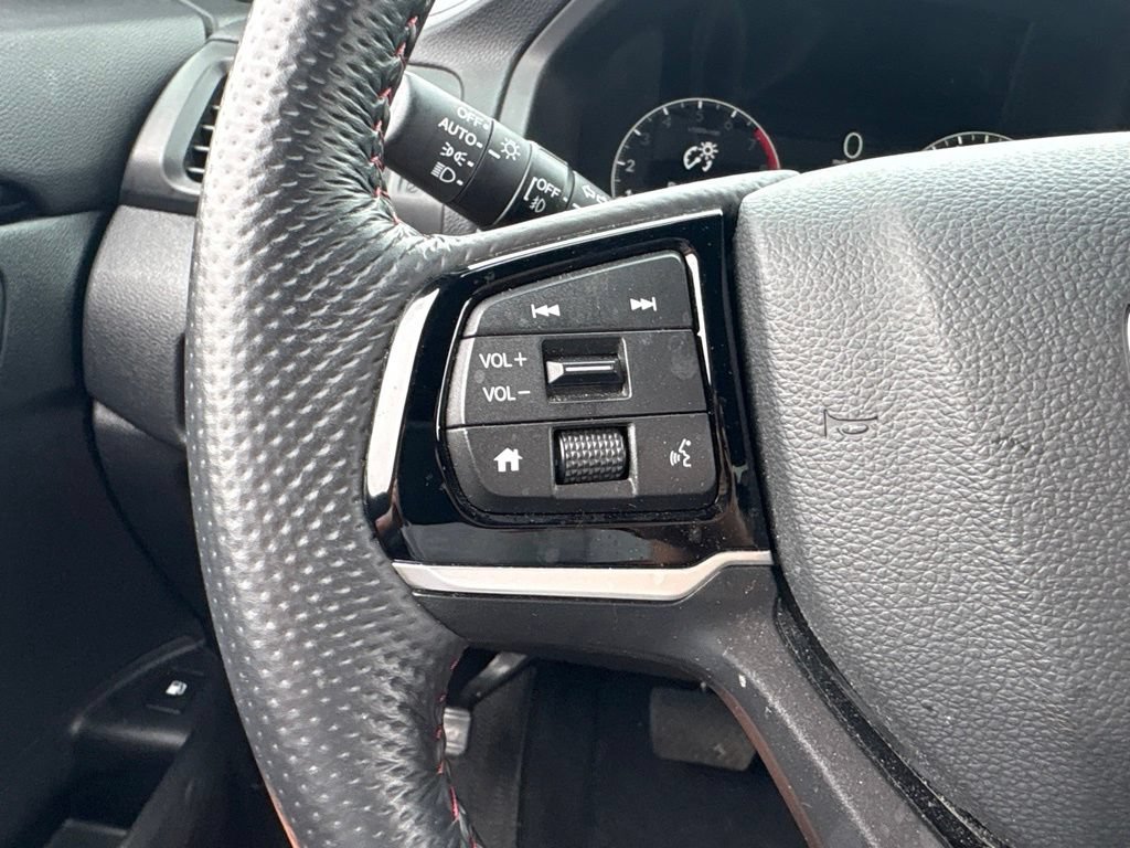 Used 2025 Honda Ridgeline Black Edition image 21