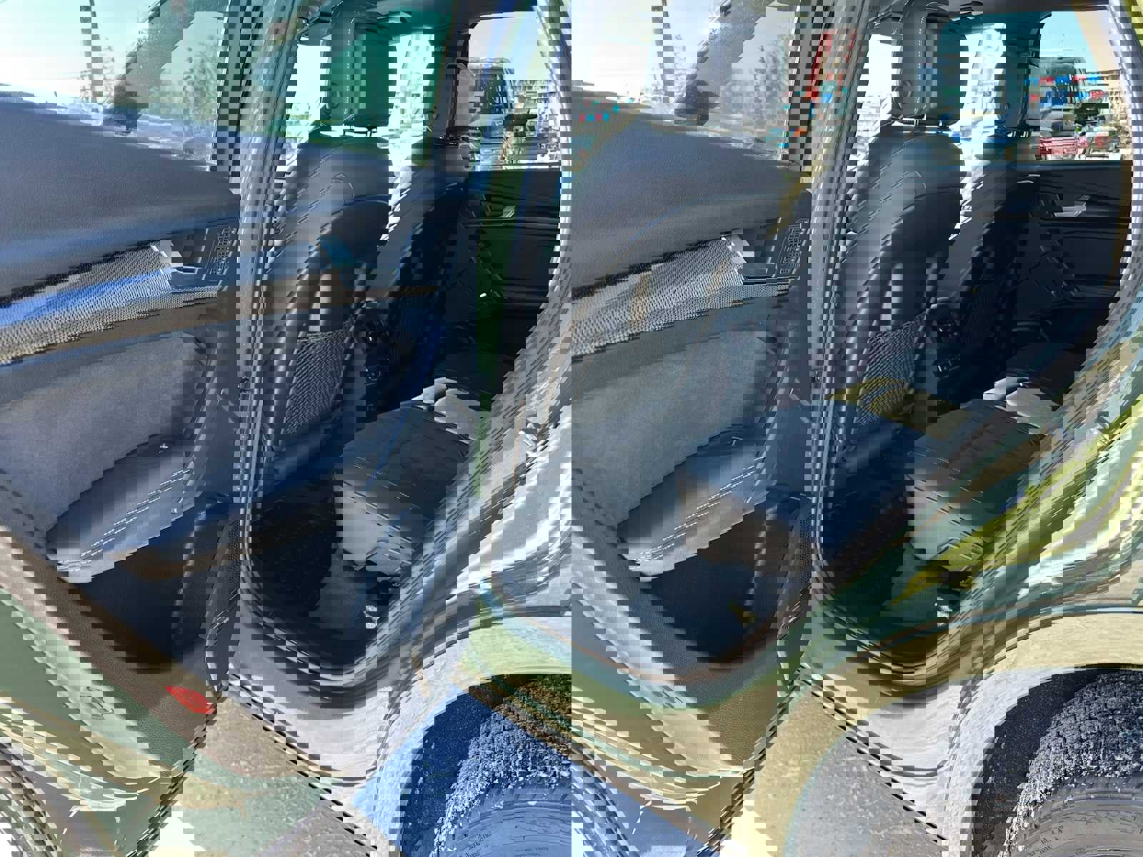 Used 2024 Audi SQ5 Prestige w/ Prestige Package image 15