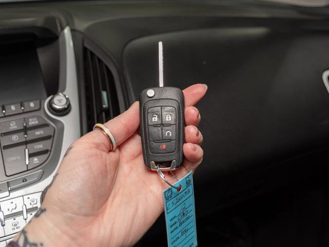 Used 2012 Chevrolet Equinox LT w/ Driver Convenience Package AWD/4WD image 11