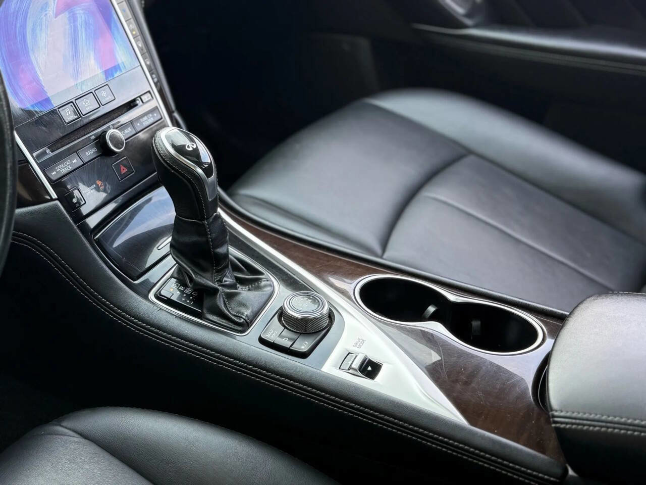 Used 2018 INFINITI Q50 Luxe w/ Essential Package (3.0T Luxe) image 12