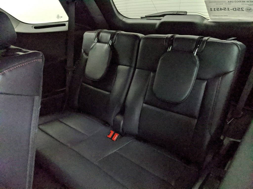 New 2025 Ford Explorer ST-Line w/ ST-Line Street Pack image 24