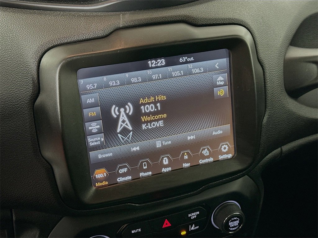 Used 2022 Jeep Renegade Latitude w/ Convenience Group image 19