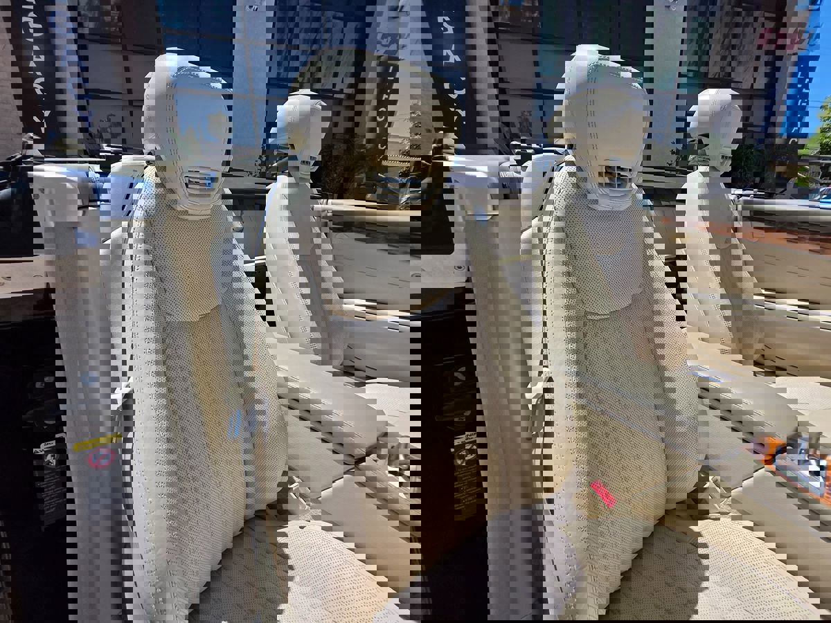 Used 2012 Mercedes-Benz SL 550 image 20