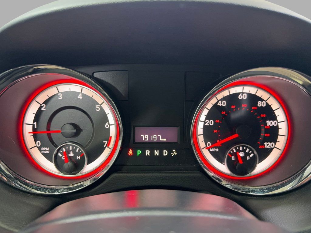 Used 2018 Dodge Grand Caravan SXT w/ Blacktop Package image 14