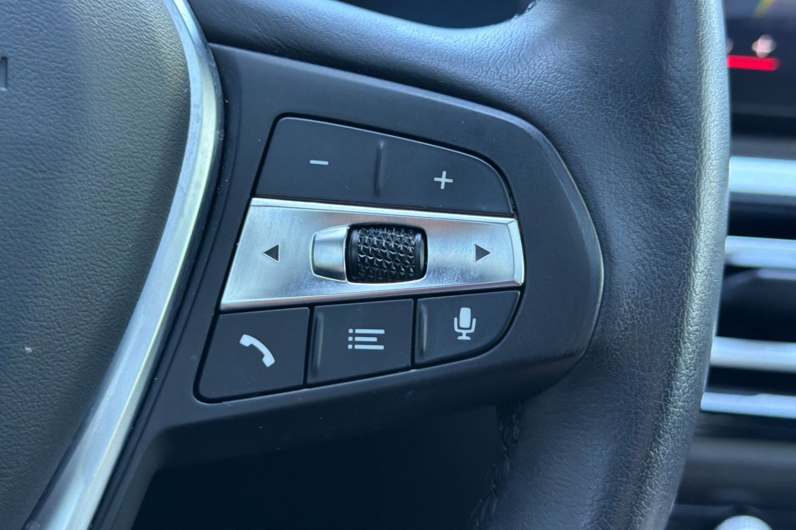 Used 2024 BMW i4 eDrive35 w/ Premium Package image 31