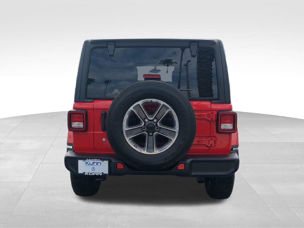Used 2019 Jeep Wrangler Unlimited Sahara AWD/4WD image 4