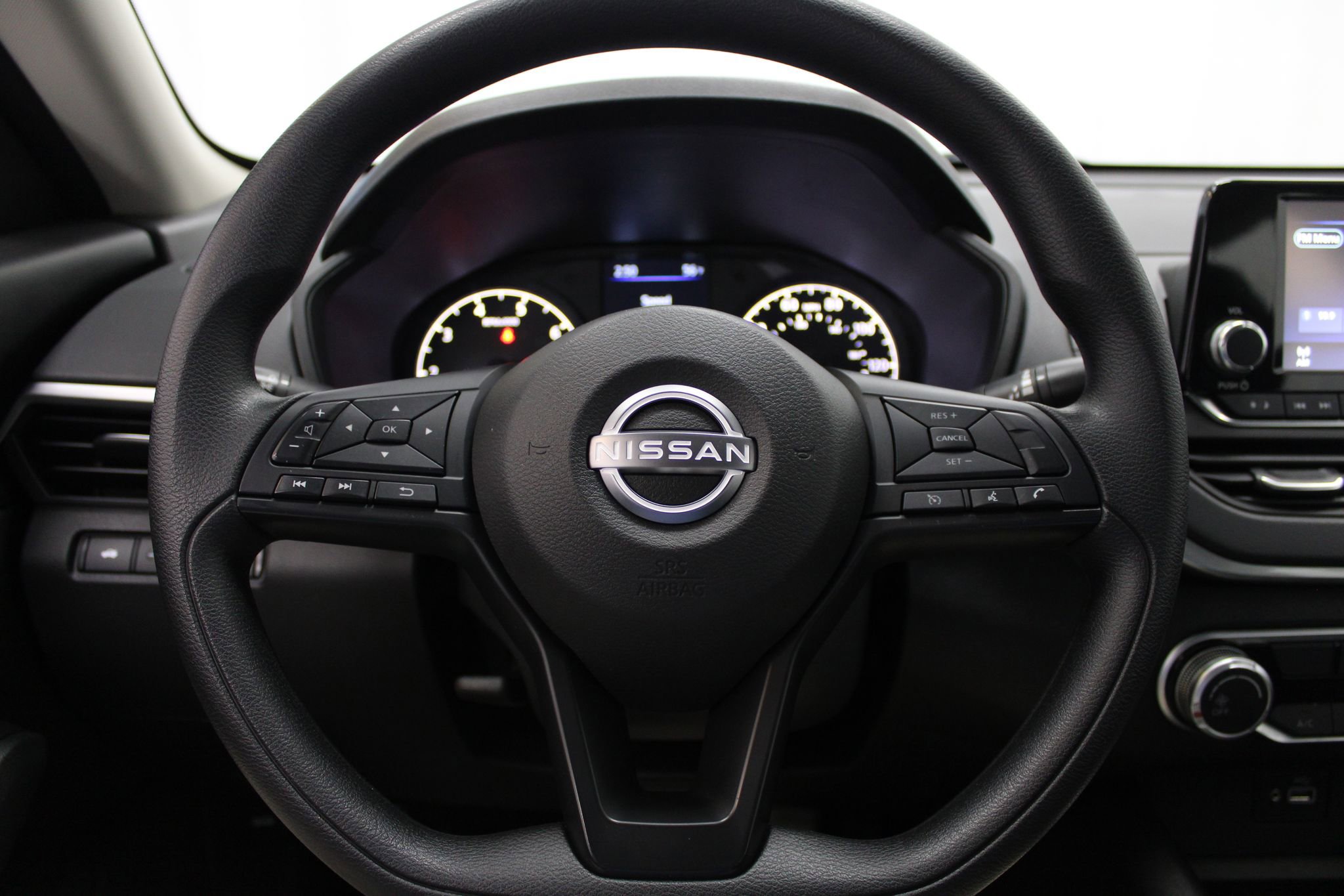 Used 2024 Nissan Altima 2.5 S image 31