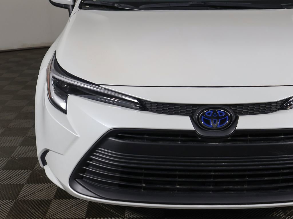 Used 2024 Toyota Corolla LE FWD image 10