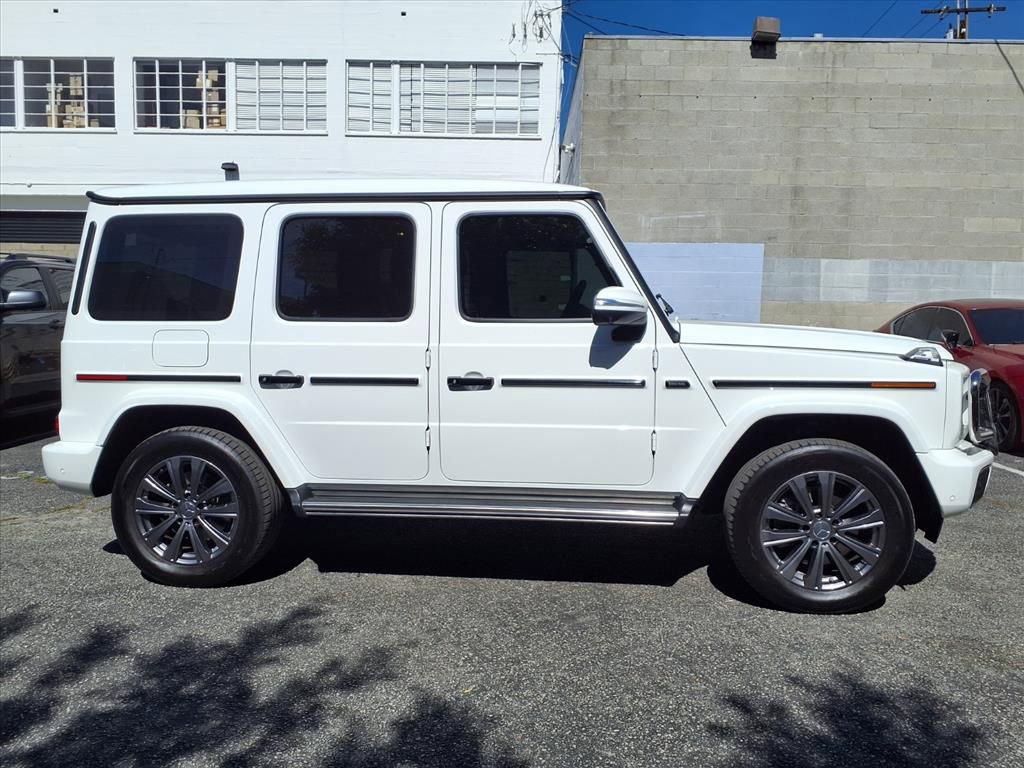 Used 2025 Mercedes-Benz G 550 image 4