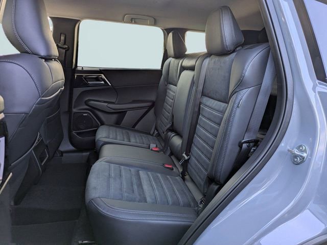 New 2026 Mitsubishi Outlander SE image 15