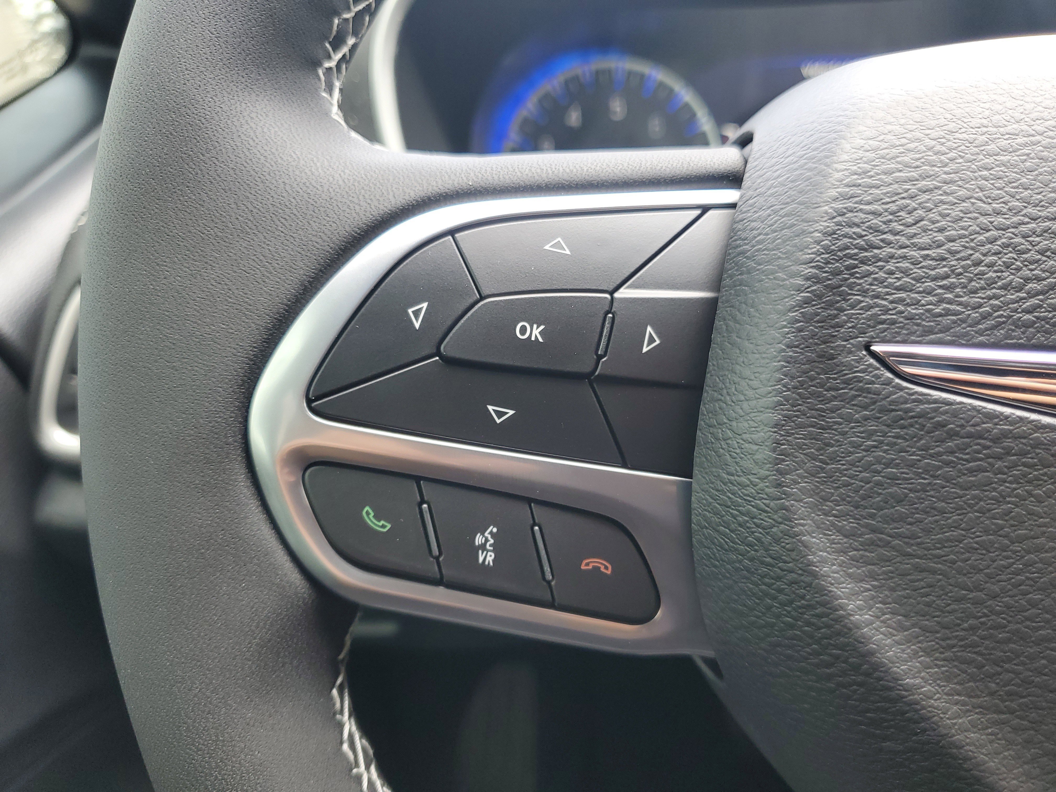 New 2026 Chrysler Pacifica Select image 15