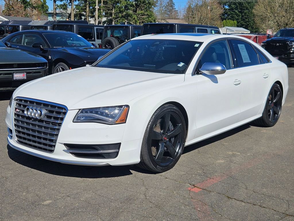 Used 2014 Audi S8 image 3
