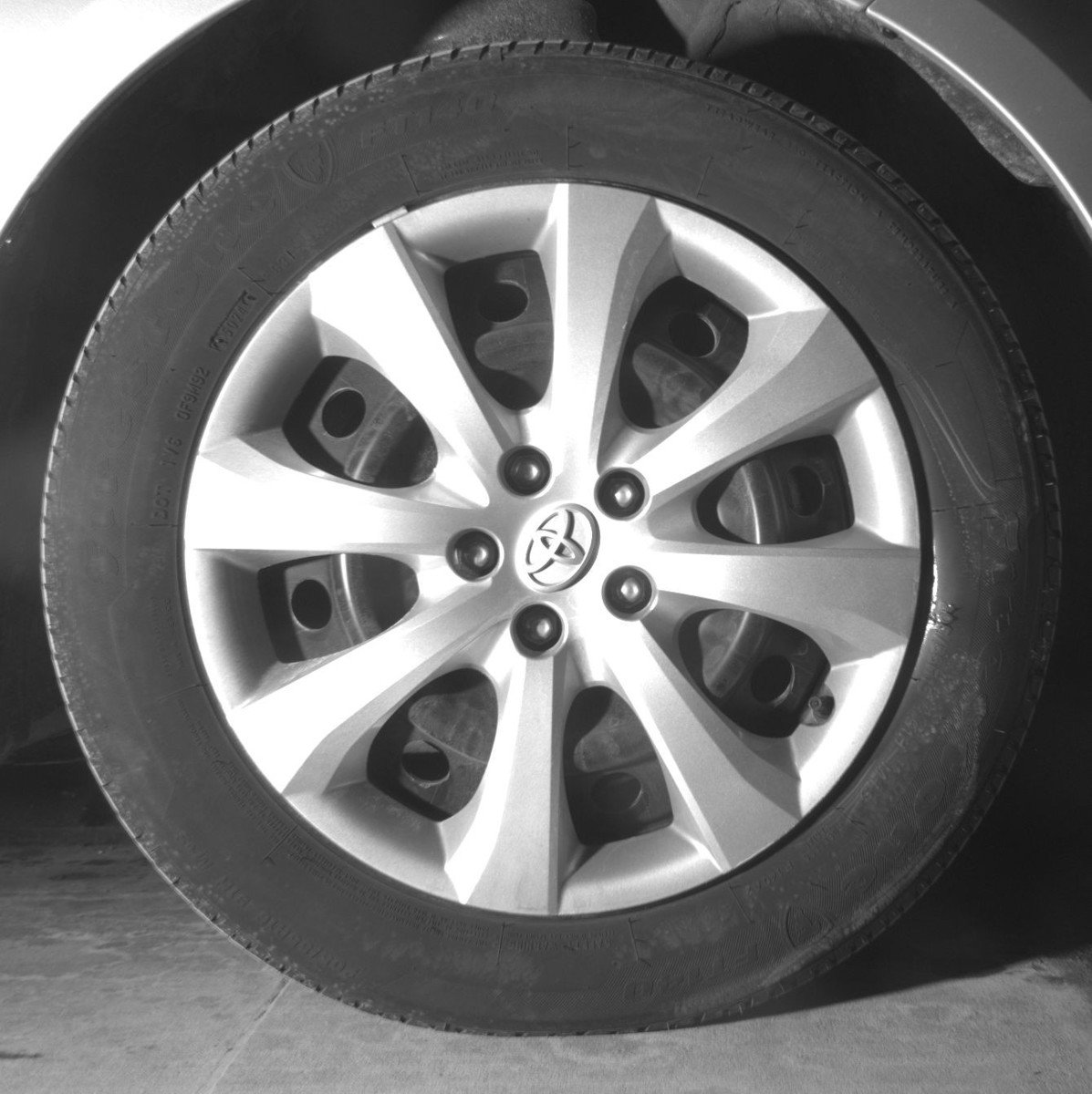 Used 2025 Toyota Corolla LE FWD image 13