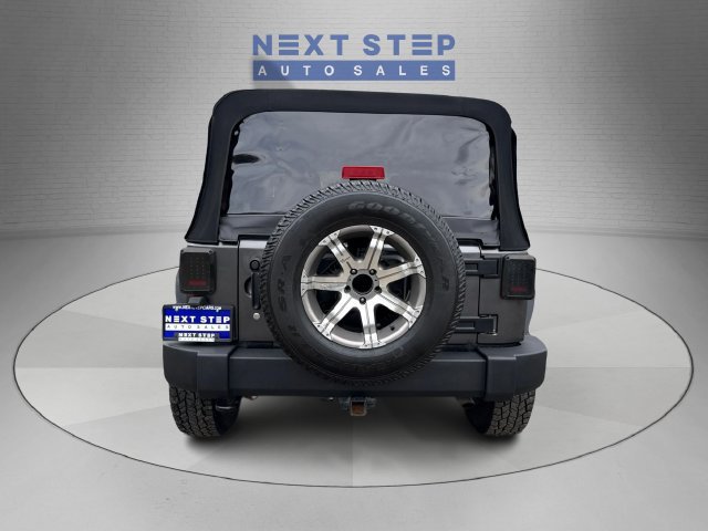 Used 2018 Jeep Wrangler Unlimited Sport S AWD/4WD image 7