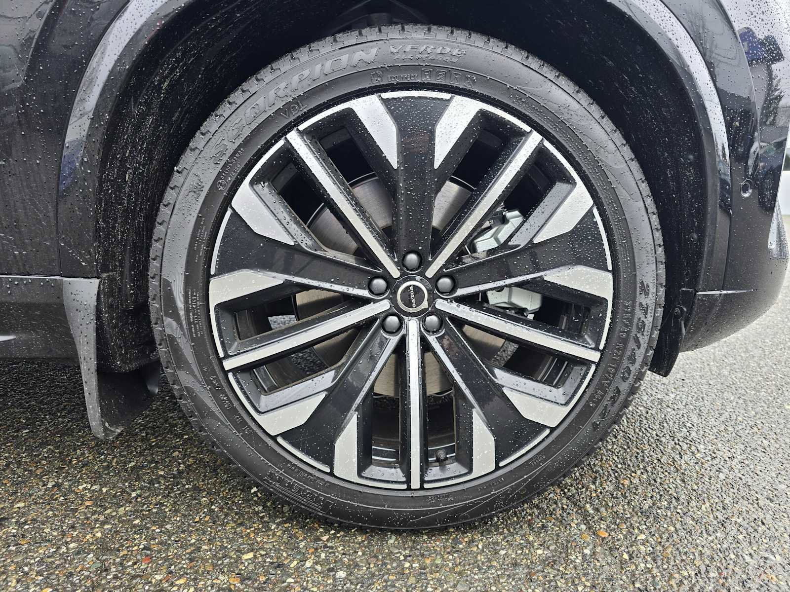 New 2026 Volvo XC90 T8 Ultra w/ Lounge Package AWD/4WD image 9