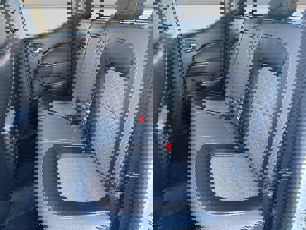 Used 2016 Chevrolet Colorado Z71 AWD/4WD image 14