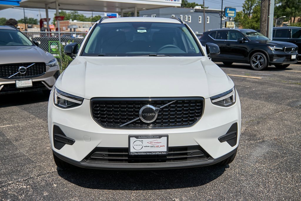 New 2026 Volvo XC40 B5 Core image 5