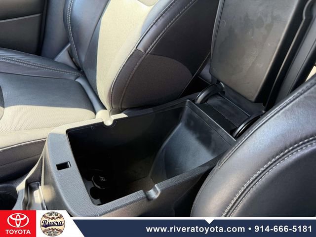 Used 2019 Jeep Cherokee Limited image 24