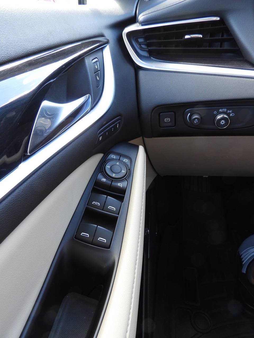 Used 2019 Buick Enclave Premium w/ Experience Buick Package AWD/4WD image 17
