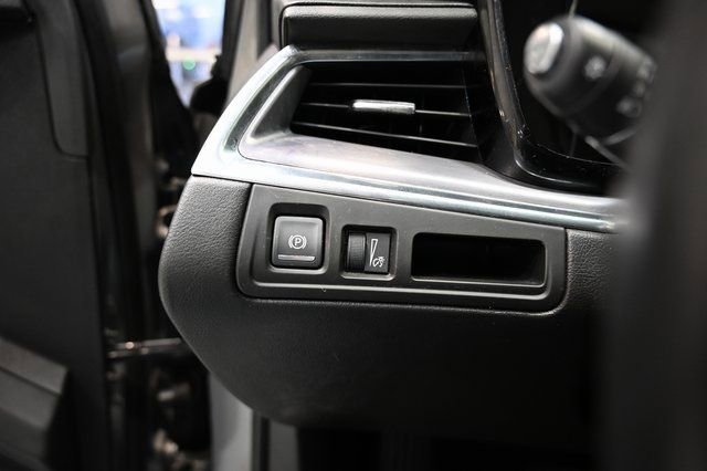 Used 2019 Cadillac XT5 Premium Luxury image 25