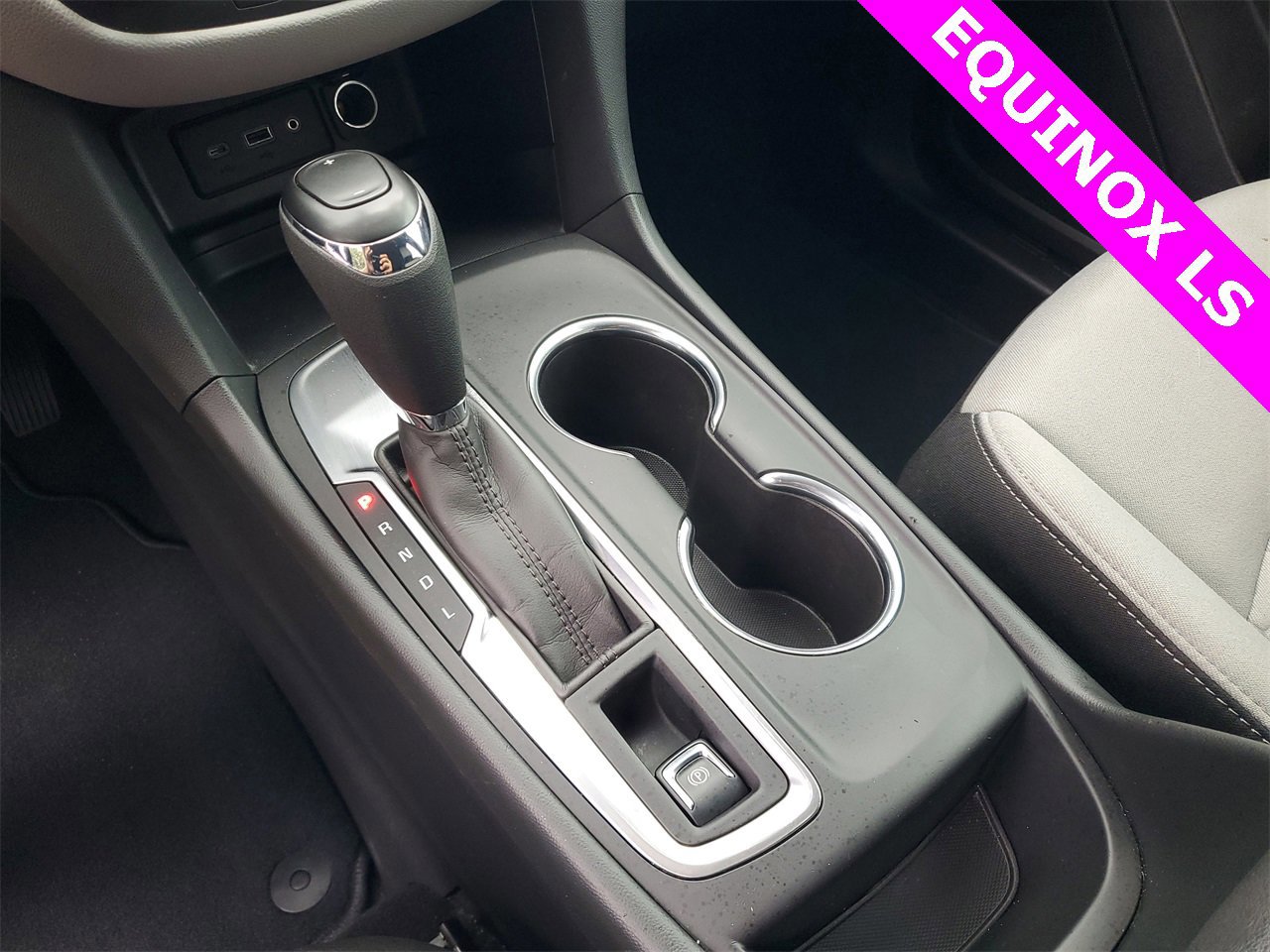 Used 2019 Chevrolet Equinox LS w/ LS Convenience Package image 26