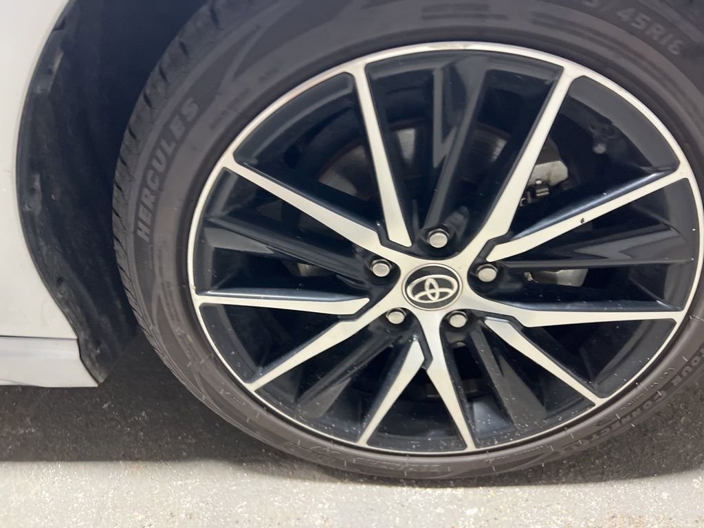 Used 2024 Toyota Camry SE image 40
