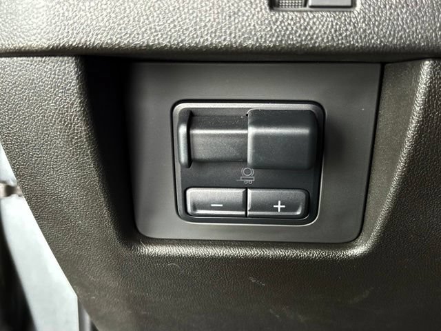 Used 2024 Chevrolet Colorado Z71 w/ Z71 Convenience Package 2 AWD/4WD image 25