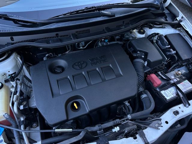 Used 2018 Toyota Corolla iM image 30