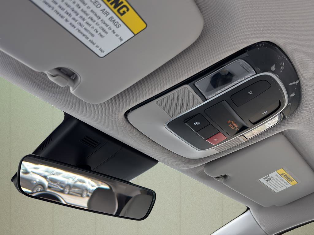 Certified 2025 Hyundai Tucson SE image 35