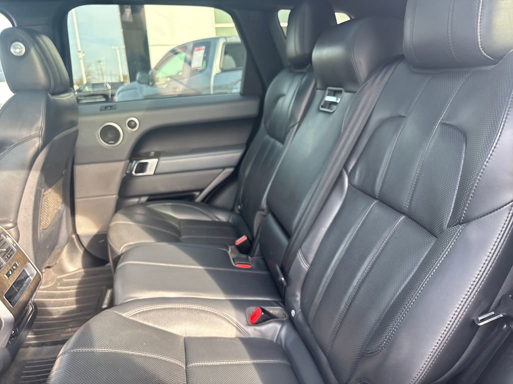 Used 2014 Land Rover Range Rover Sport HSE image 28