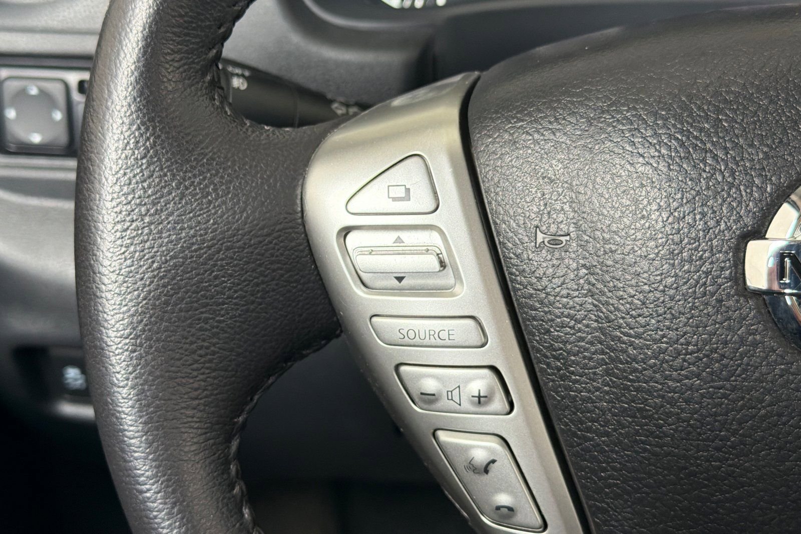 Used 2016 Nissan Versa Note FWD image 26