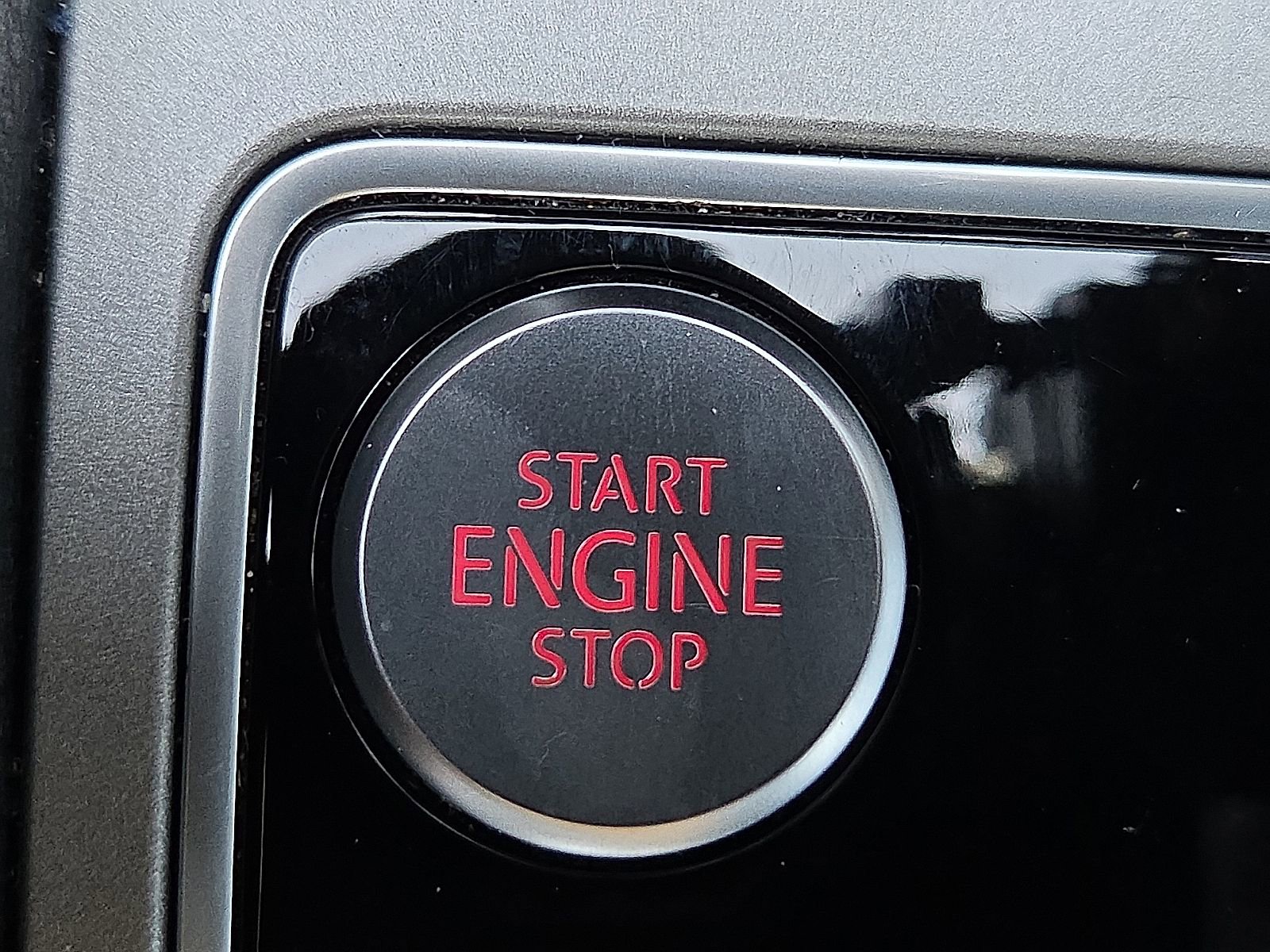 Used 2020 Volkswagen Passat 2.0T SE image 16