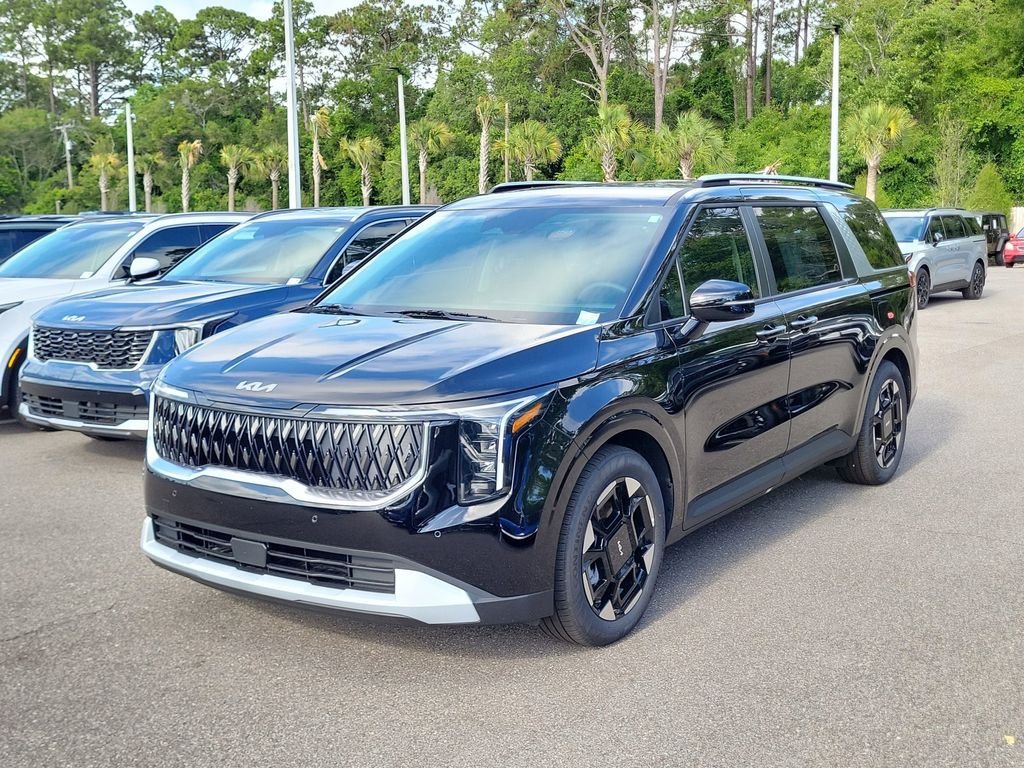 New 2026 Kia Carnival EX FWD image 3