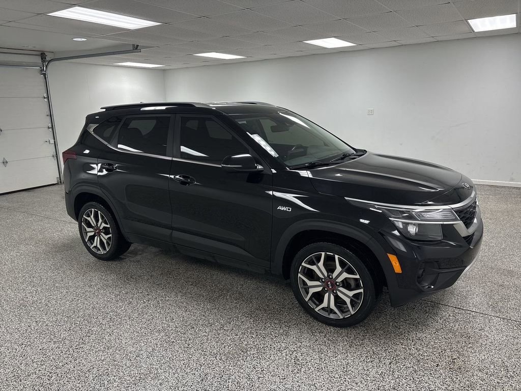 Used 2021 Kia Seltos S image 2