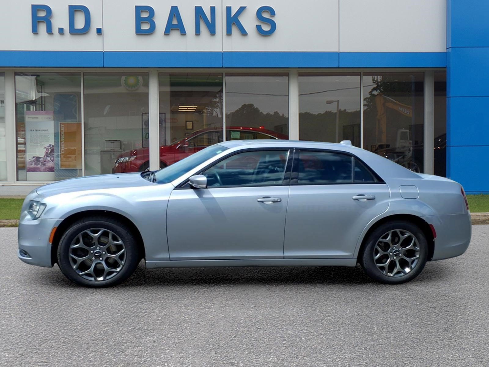 Used 2016 Chrysler 300 S w/ 300S Premium Group AWD/4WD image 2