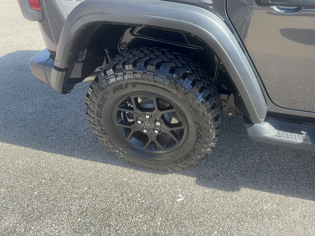 Used 2024 Jeep Wrangler Unlimited Sport AWD/4WD image 14