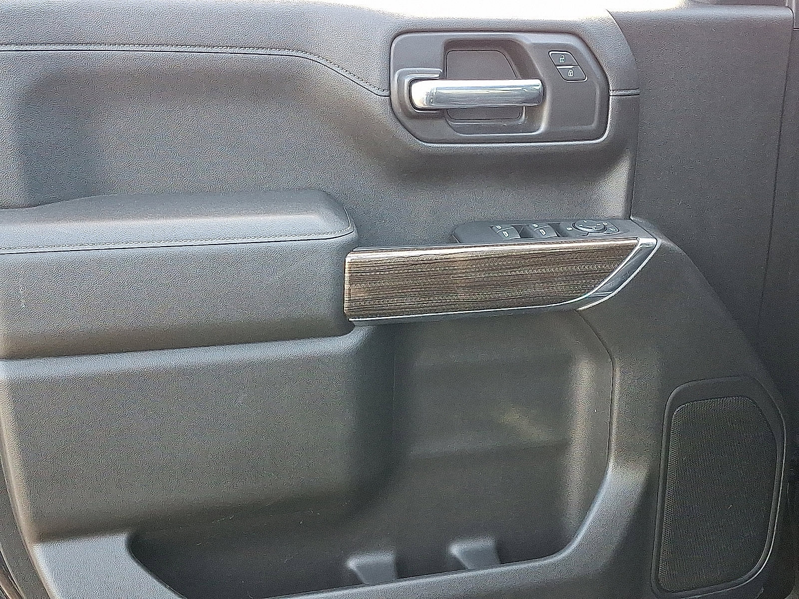 Used 2022 Chevrolet Silverado 1500 RST image 13