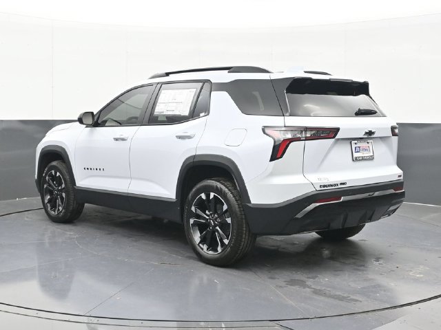 New 2027 Chevrolet Equinox RS AWD/4WD image 7