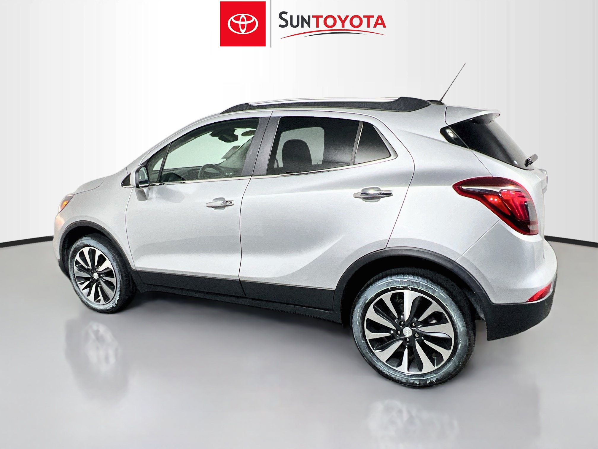 Used 2021 Buick Encore Preferred w/ Safety Package II AWD/4WD image 6