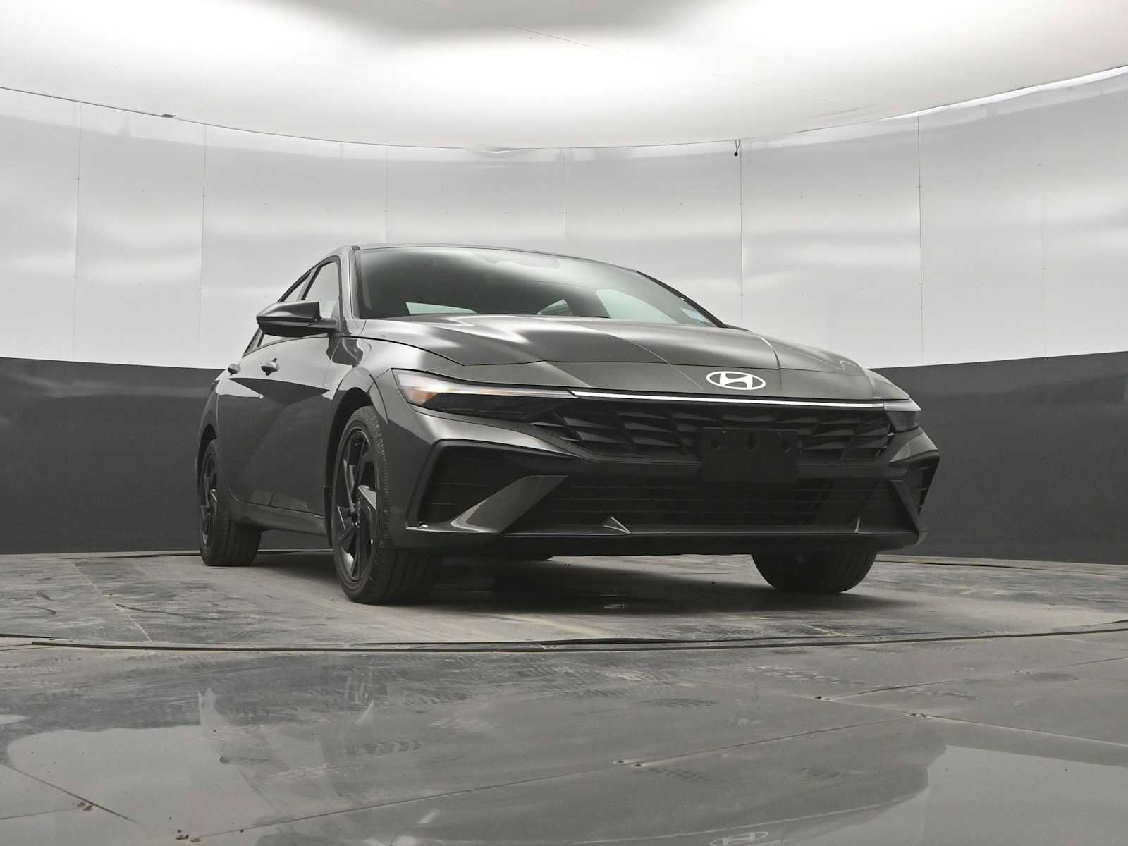 New 2026 Hyundai Elantra SEL Sport FWD image 34