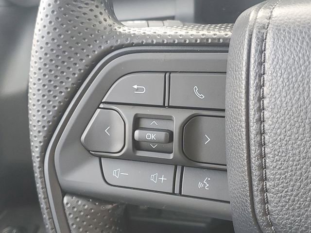 Used 2025 Toyota Tacoma SR5 image 15