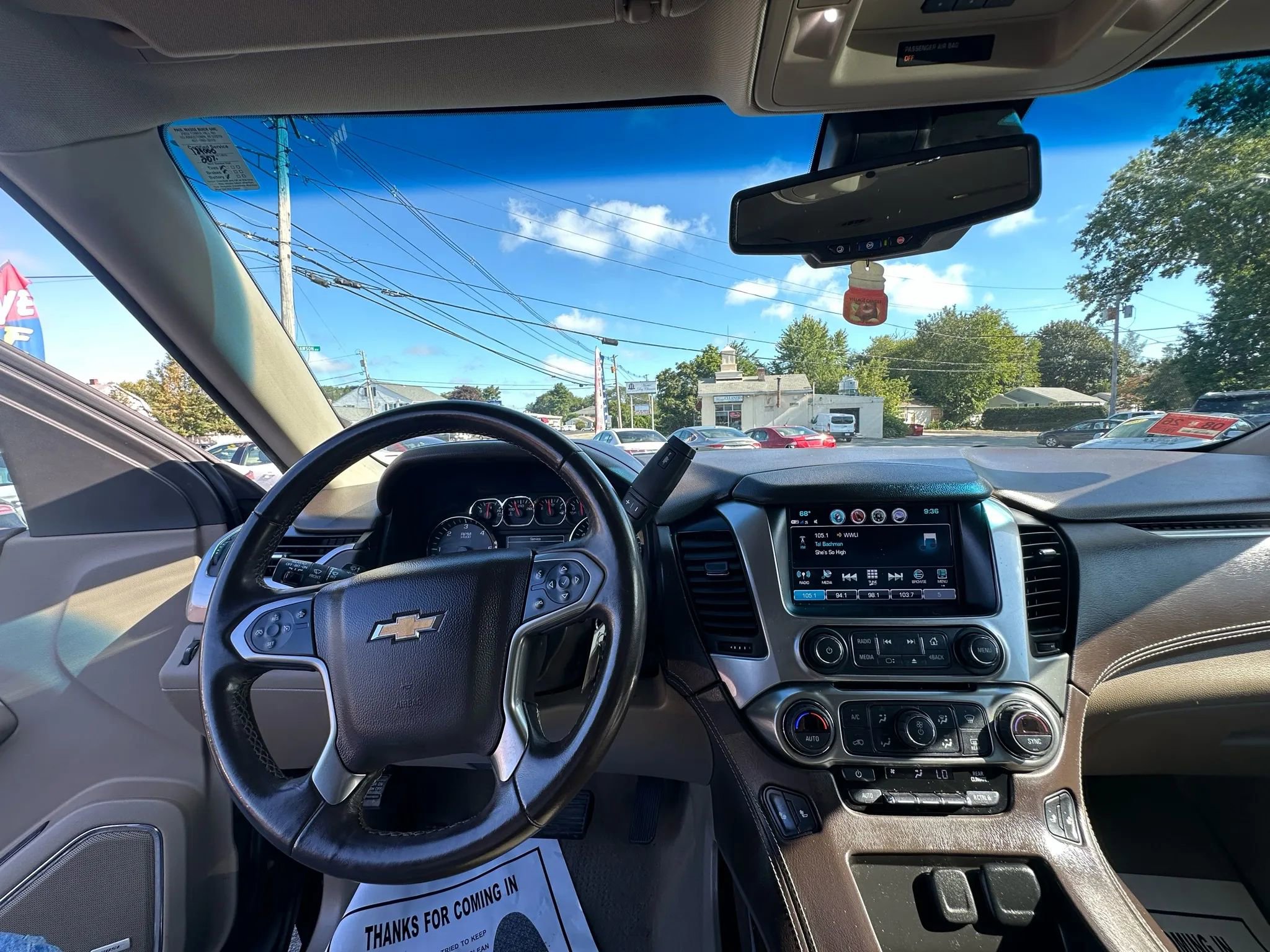 Used 2019 Chevrolet Suburban LT image 19