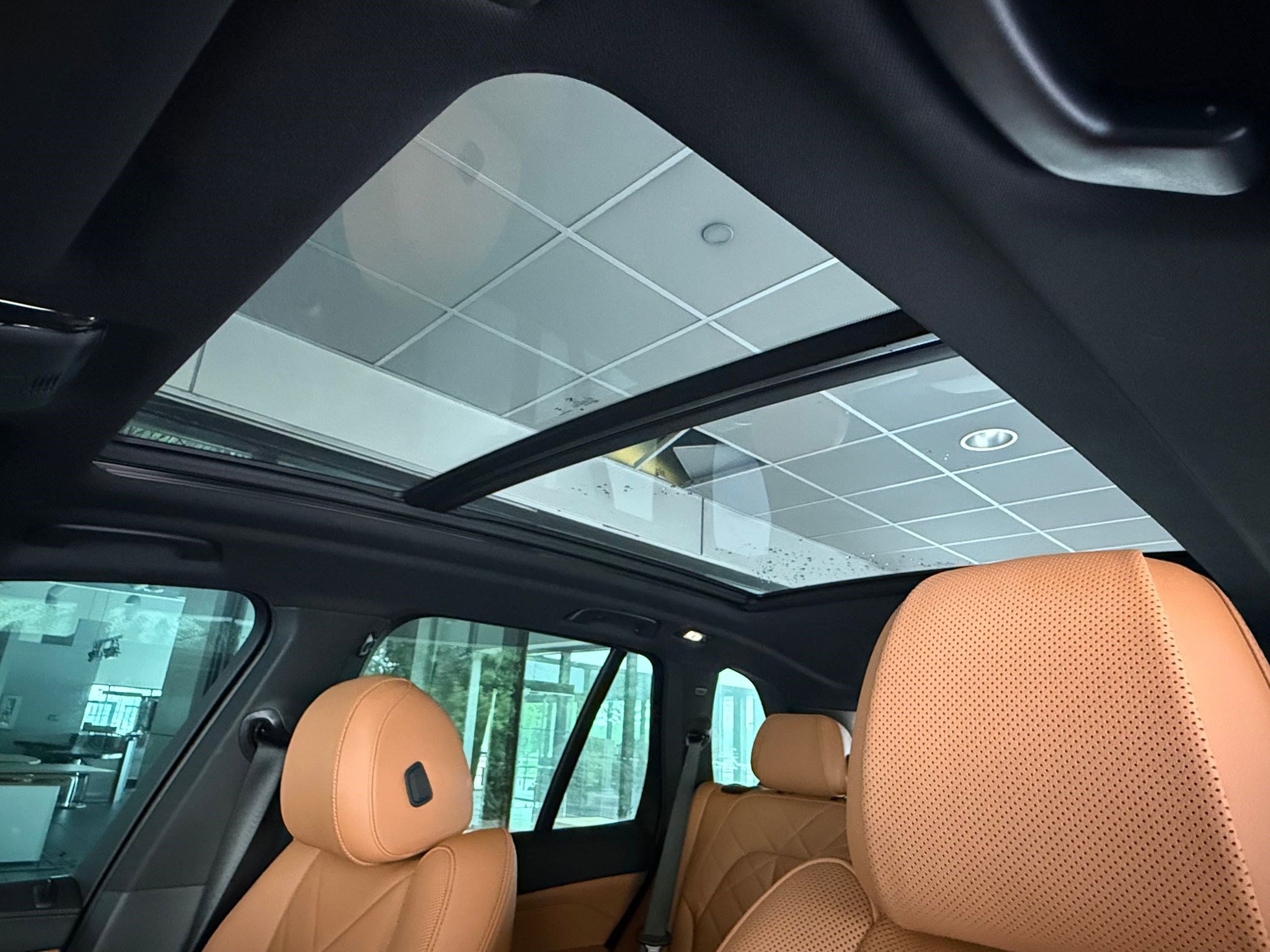 Used 2024 BMW X5 xDrive40i w/ Parking Assistance Package image 15