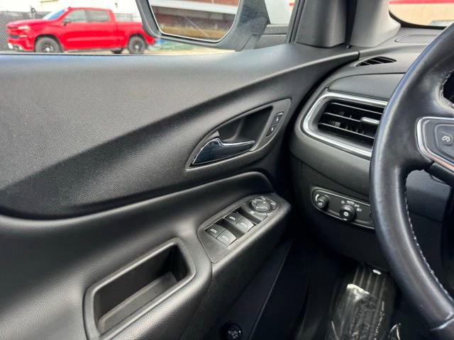 Used 2020 Chevrolet Equinox LT image 31