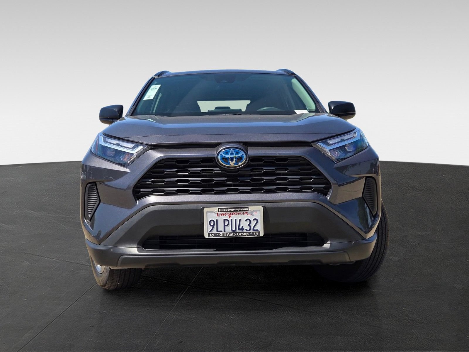 Used 2024 Toyota RAV4 LE AWD/4WD image 2